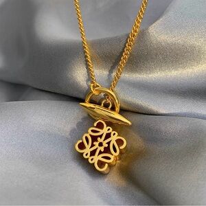 Elegant Gold Pendant Necklace|OT Clasp Gold Choker | Minimalist Luxury